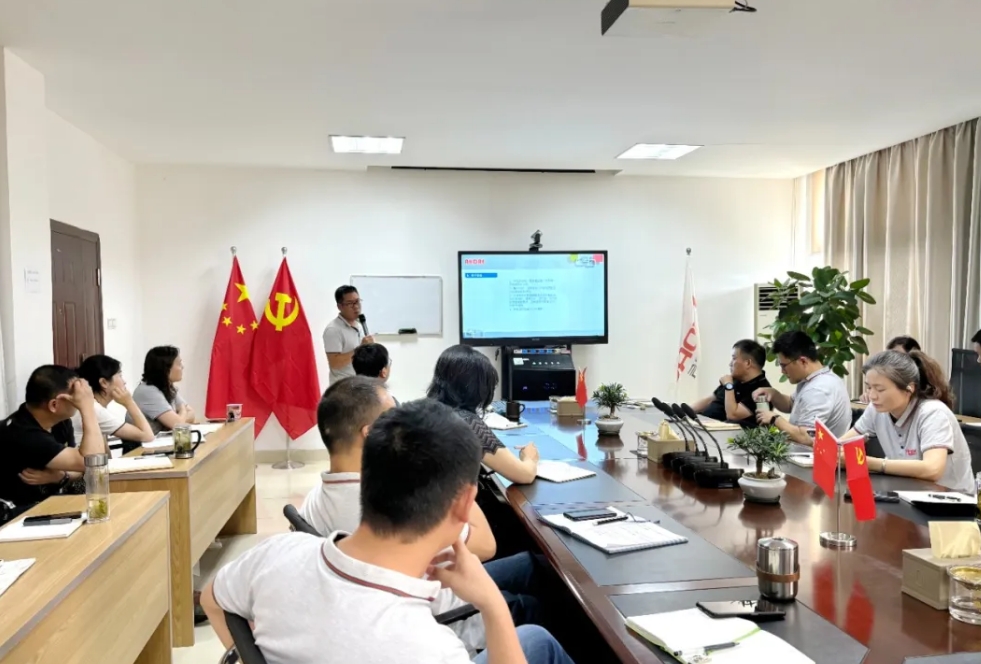 換季傳新，砥礪前行丨得潤電氣2024年輪值總裁交接儀式圓滿完成