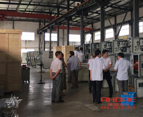 安徽得潤電氣 專注開關柜配電箱行業(yè)30年 研發(fā) 生產(chǎn) 調試 電話：400-0551-777 qq：3176885416